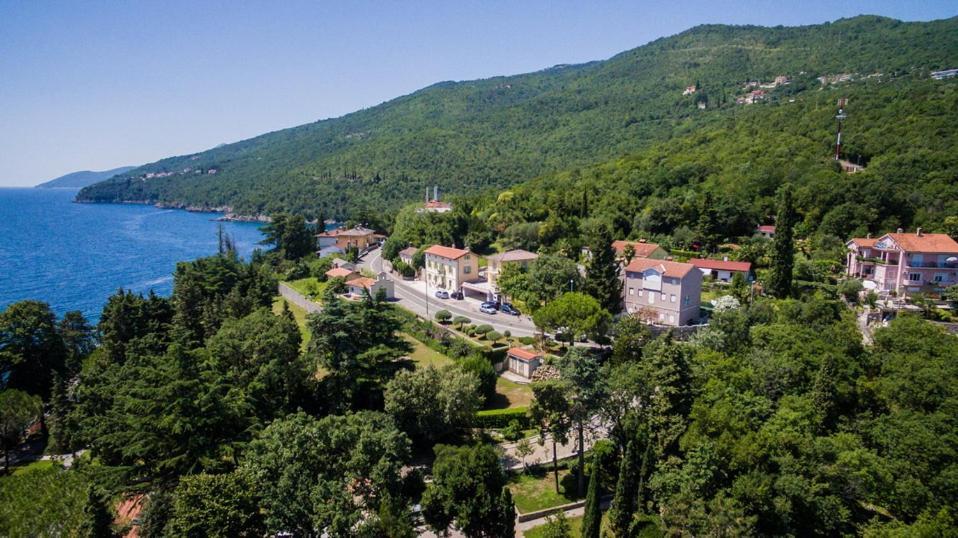 Bed And Breakfast Villa Maria Ловран Екстер'єр фото